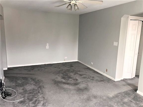 5th image of 40 E Birch St APT 2B