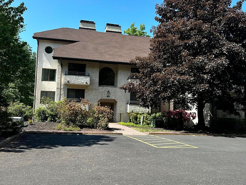 1st image of 59 Midlake Dr Unit 202