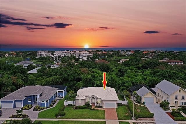 1st image of 820 Kendall Dr