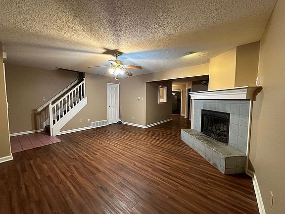 3rd image of 1646 Beaver Trail Dr