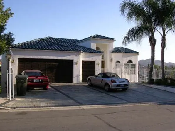 22204 San Joaquin Dr W, Canyon Lake, CA 92587