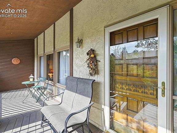 5th image of 4931 Cliff Point Cir W