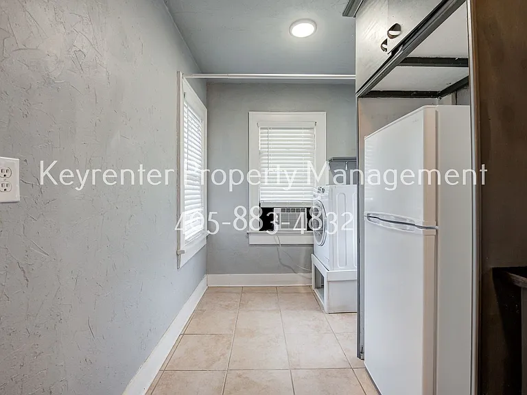 1123 NW 30th St — Photo 18