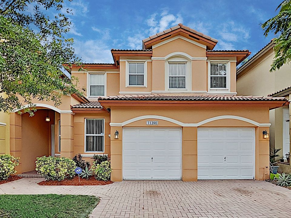 1st image of 11390 NW 83rd Way