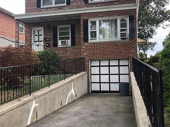 3rd image of 301 Rich Ave