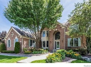 1046 Miners Run, Rochester, MI 48306