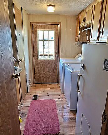 3rd image of 565 E St