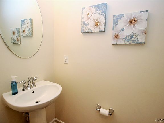 4th image of 624 Lenten Rose Place Cc #C