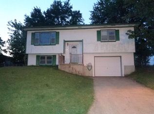 6303 Bluebird Cir, Sedalia, MO 65301