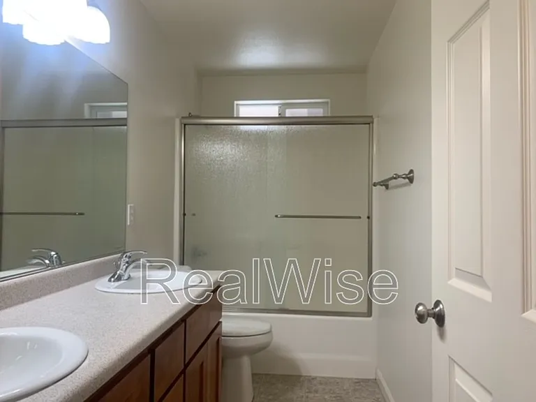 1188 SW Derek Ln — Photo 8