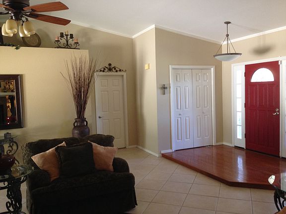 4th image of 1381 Foxenwood Dr