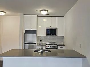 25-53 38th St #3D, Astoria, NY 11103