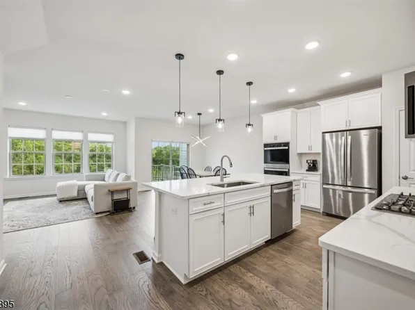 29 LILAC DRIVE, Warren Twp., NJ 07059