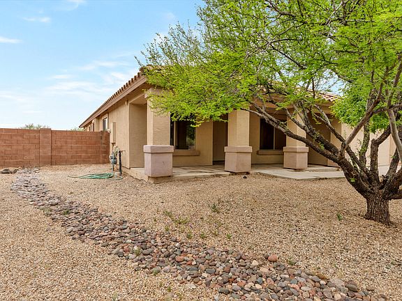 2nd image of 17380 S Sienna Summit Pl