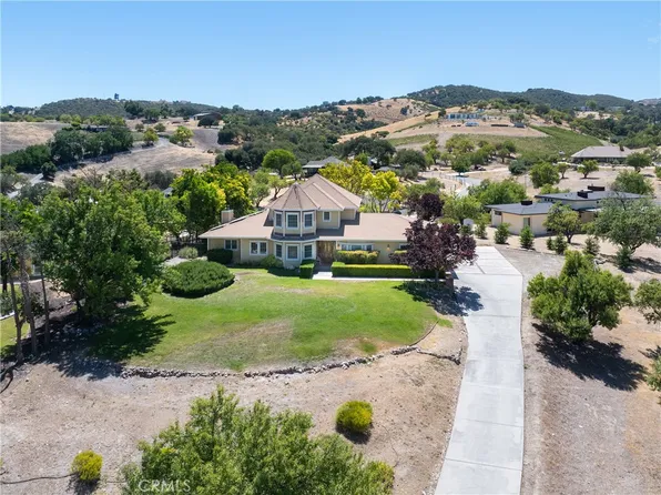 2221 Almond Springs Dr, Paso Robles, CA 93446