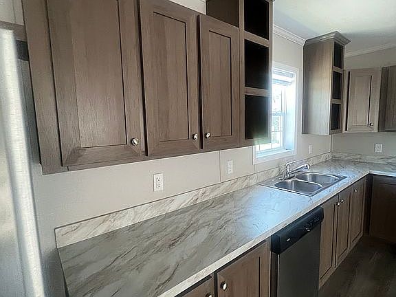 4th image of 4000 E 134th St #900