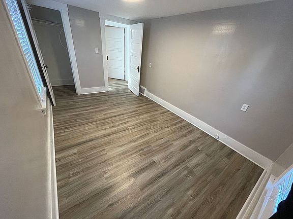 3rd image of 19151 Pasnow Ave