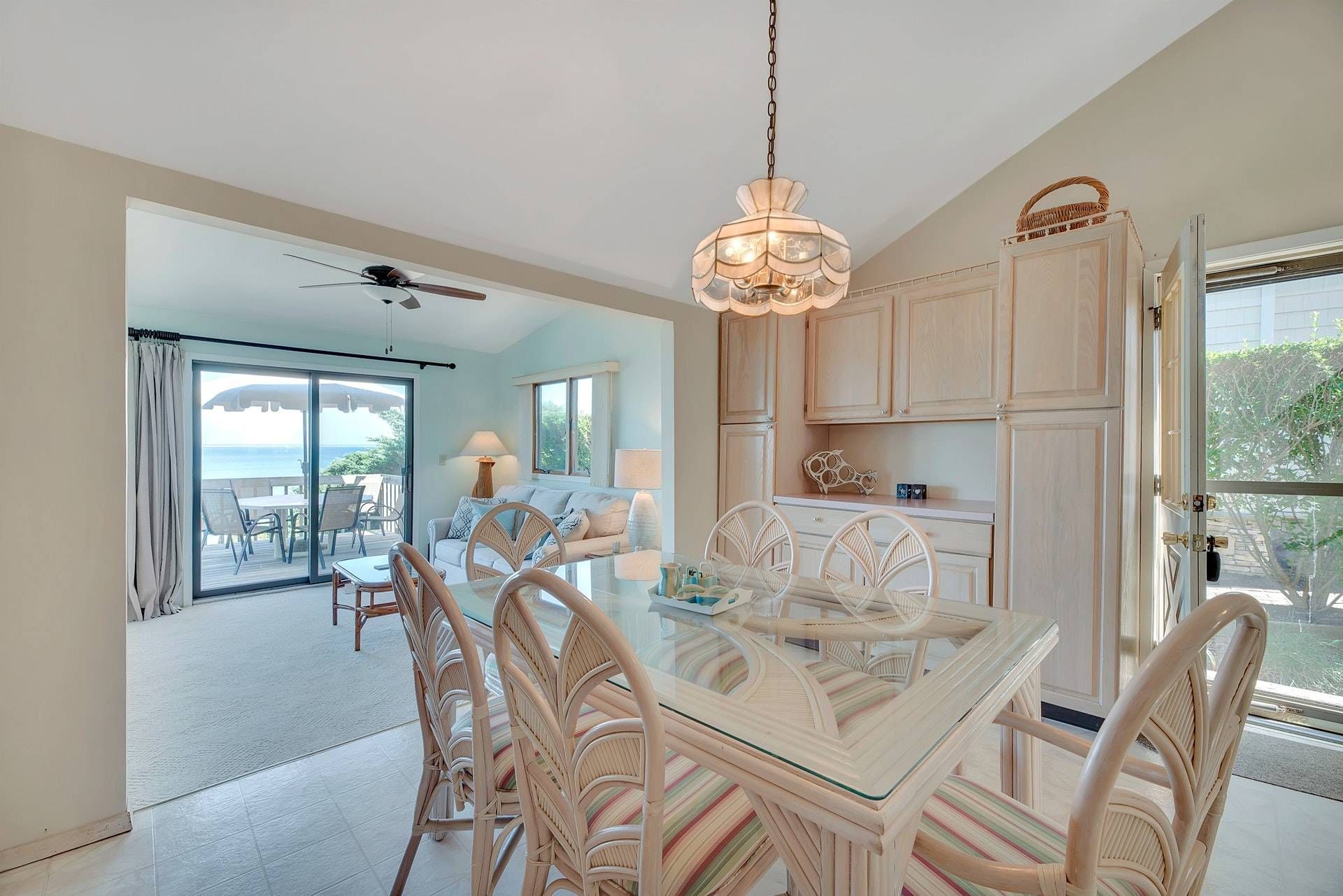 11 A Oakhurst Rd, Hampton Bays, NY 11946 Out East