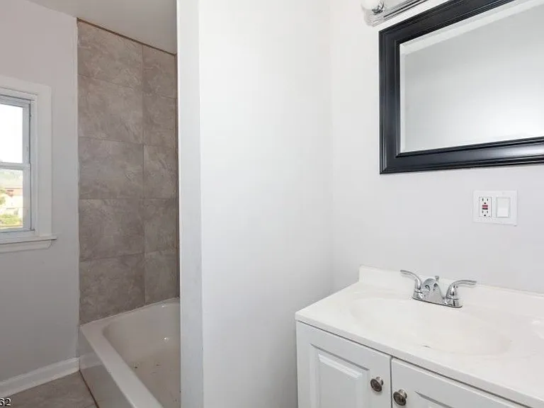 38 Tompkins St #2 — Photo 7