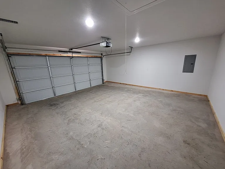 3030 W Perkins St — Photo 18