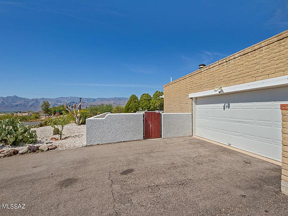 4th image of 10555 E Placita Diego