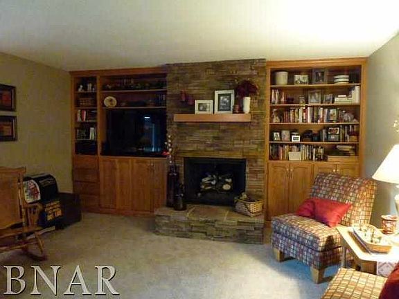 3rd image of 7109 Richland Dr