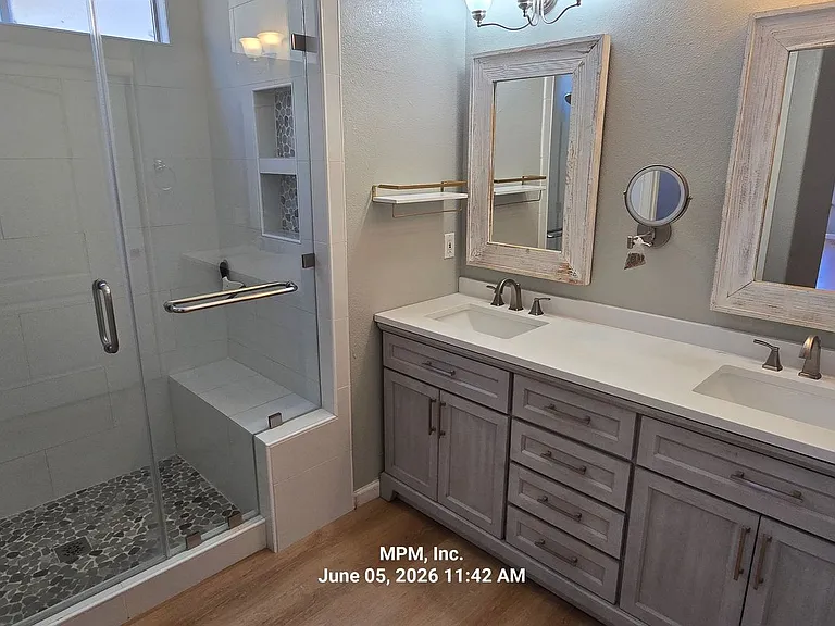 218 Red River Dr — Photo 36