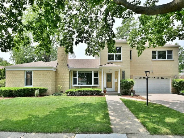 8318 Kilbourn Ave, Skokie, IL 60076