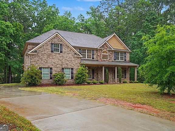 3rd image of 855 Archie Dr