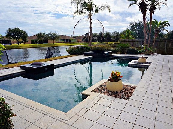 2nd image of 4201 Caparosa Cir