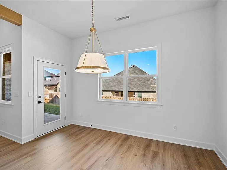 1810 Peacock Rd — Photo 11