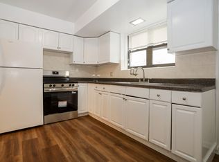 9021 Lamon Ave #G, Skokie, IL 60077