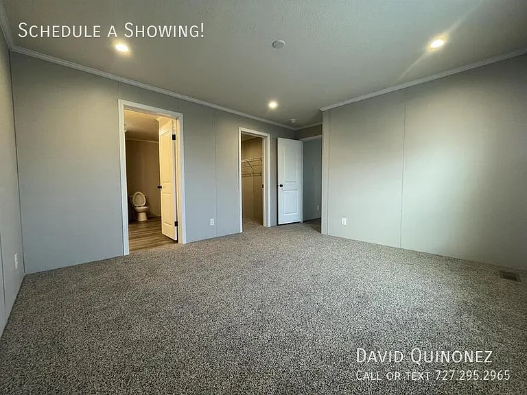 701 W Mill St #195 — Photo 5