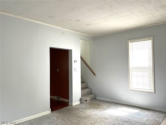 2nd image of 384 Park Ave