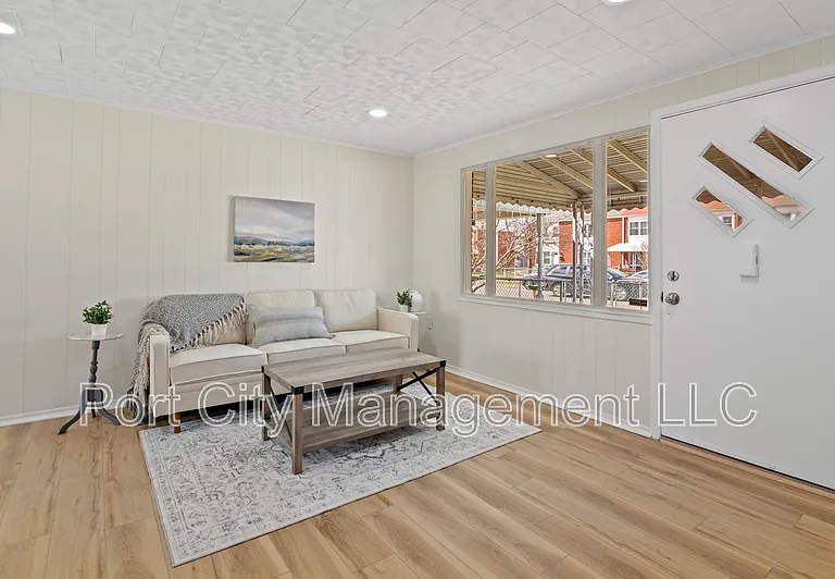 2025 Kelmore Rd #1 — Photo 14