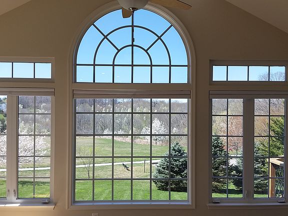 MORNING ROOM VIEW