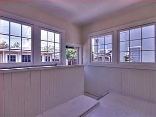 5th image of 1209 Mariposa Ave