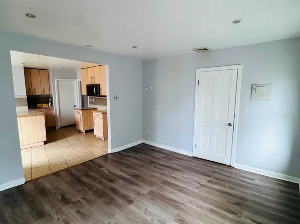 80 Collins St APT 3, New Britain, CT 06051