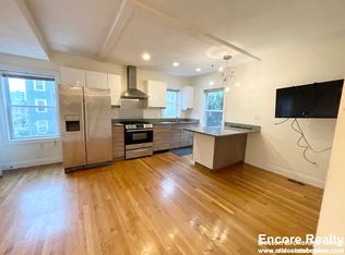 128-130 Hillside St #1S, Roxbury Crossing, MA 02120
