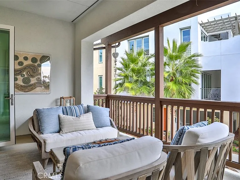 3319 Doheny Way — Photo 26