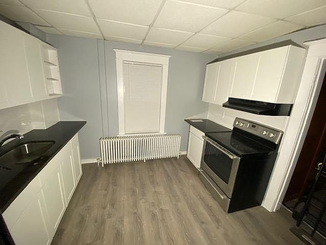 1st image of 420 Elwood St APT 1