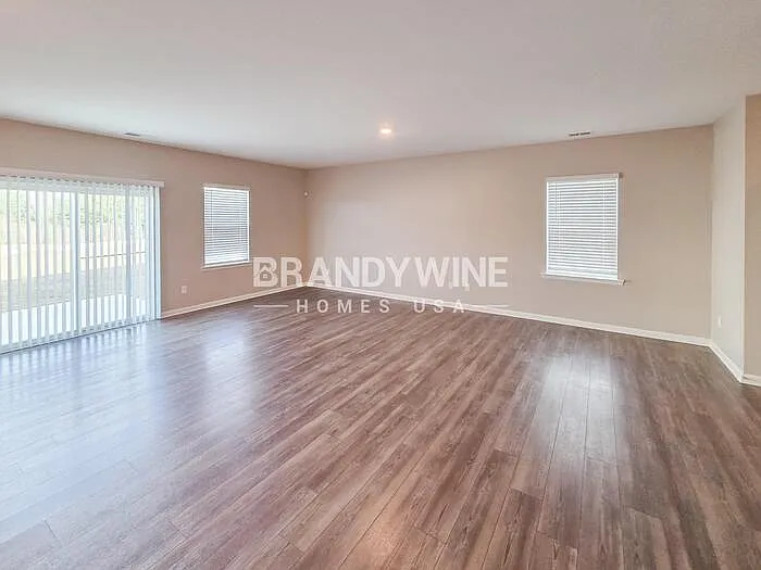 859 Gelderland Dr — Photo 4