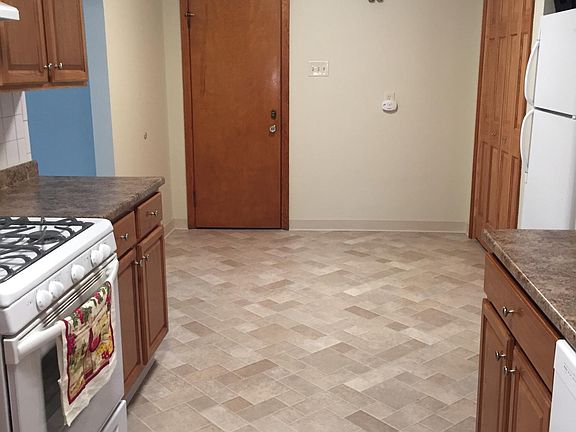 2nd image of 188 Woodward Dr APT A