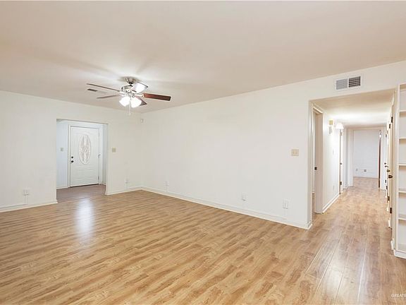 4th image of 612 W Jonquil Ave