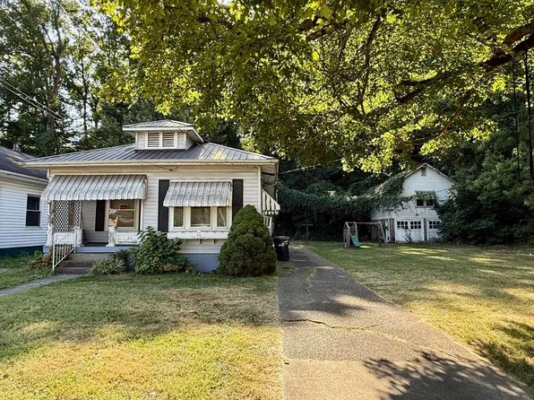 828 & 830 13th St, Ashland, KY 41101