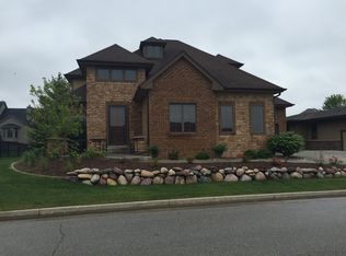 5785 Fairway Dr, West Des Moines, IA 50266