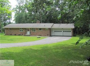 8490 Riverest Dr, Portland, MI 48875