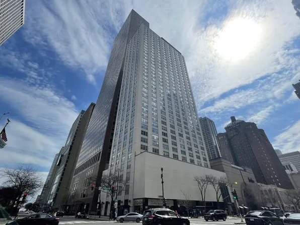 777 N Michigan Ave APT 2502, Chicago, IL 60611