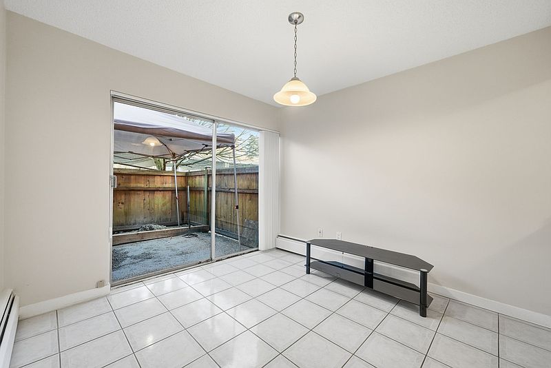 North Vancouver Townhouse for rent - 3 Bedrooms — photo 5