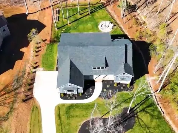 820 Bellegray Rd, Clover, SC 29710